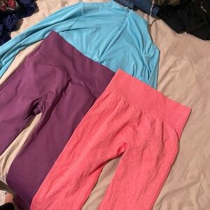 Athletic top and bottoms